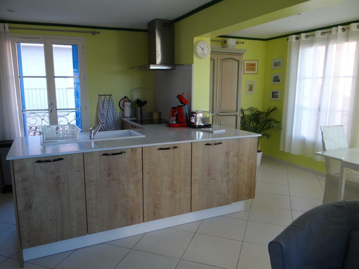 Appartement T2 50m² vue mer Presqu'il de Giens. RC Hyères Extérieur photo